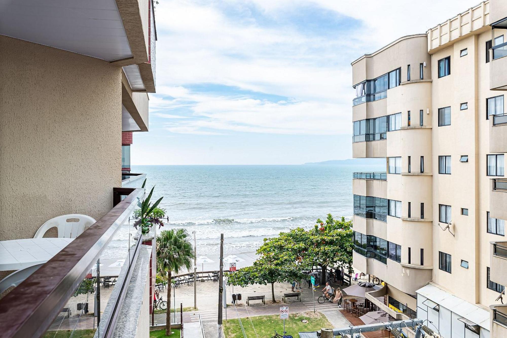 Apto Pe Na Areia Vista Mar Em Meia Praia Evb308 Itapema Exterior photo
